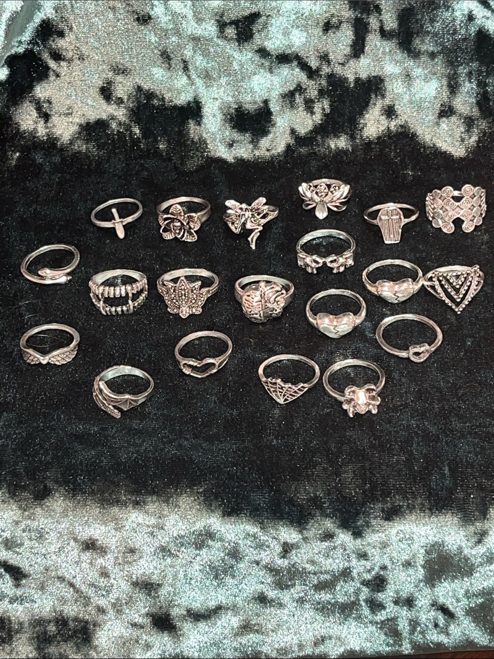 20 Assorted Costume Fashion Rings Lot Multiple Sizes